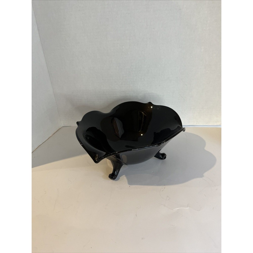 Black Amethyst Fluted Trinket Bowl Vintage‎ Triangular Footed 4"